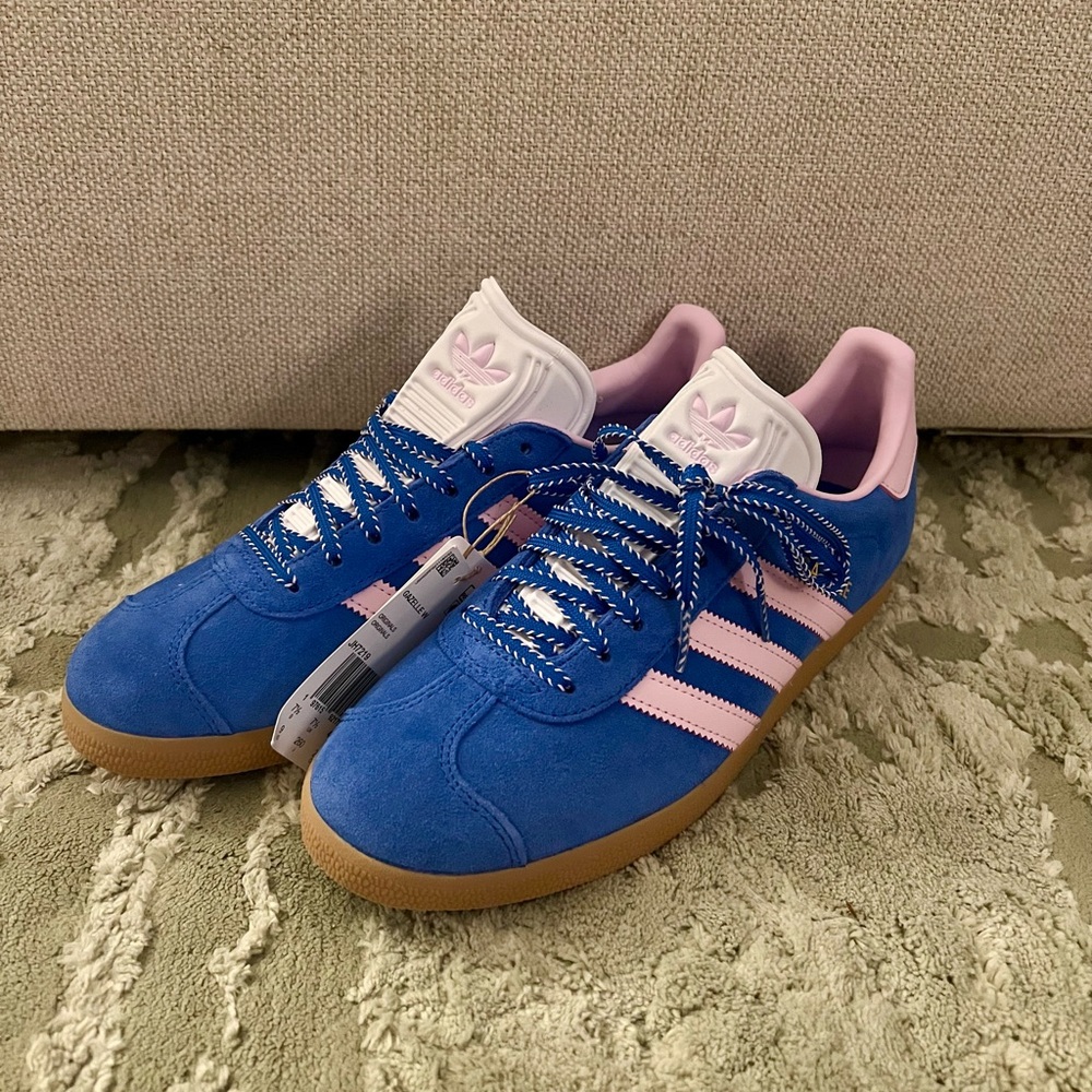 ✨NWT✨ Adidas Gazelle Sneakers, blue and pink - Picture 4 of 8
